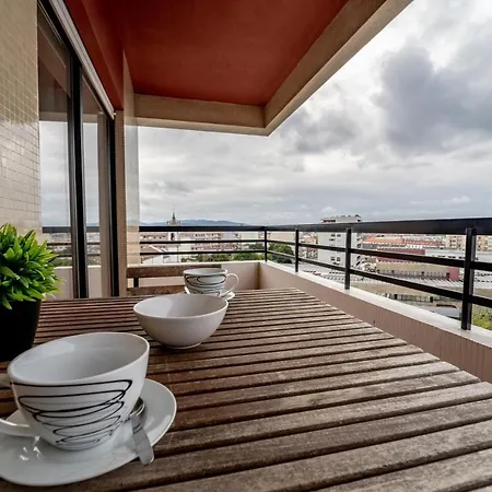 Maximinos - Close To The Train Station Appartamento Braga